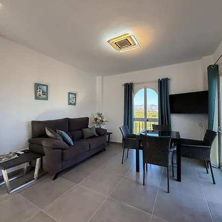 Modern With Sea View Close To The Center 네르하