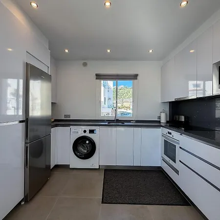 Modern With Sea View Close To The Center *