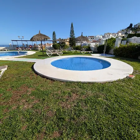 아파트 Modern With Sea View Close To The Center 네르하