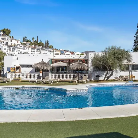 Modern With Sea View Close To The Center Apartamento Nerja
